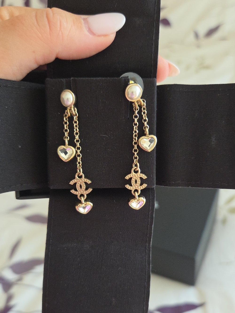 CHANEL Earings, 100% Authentic